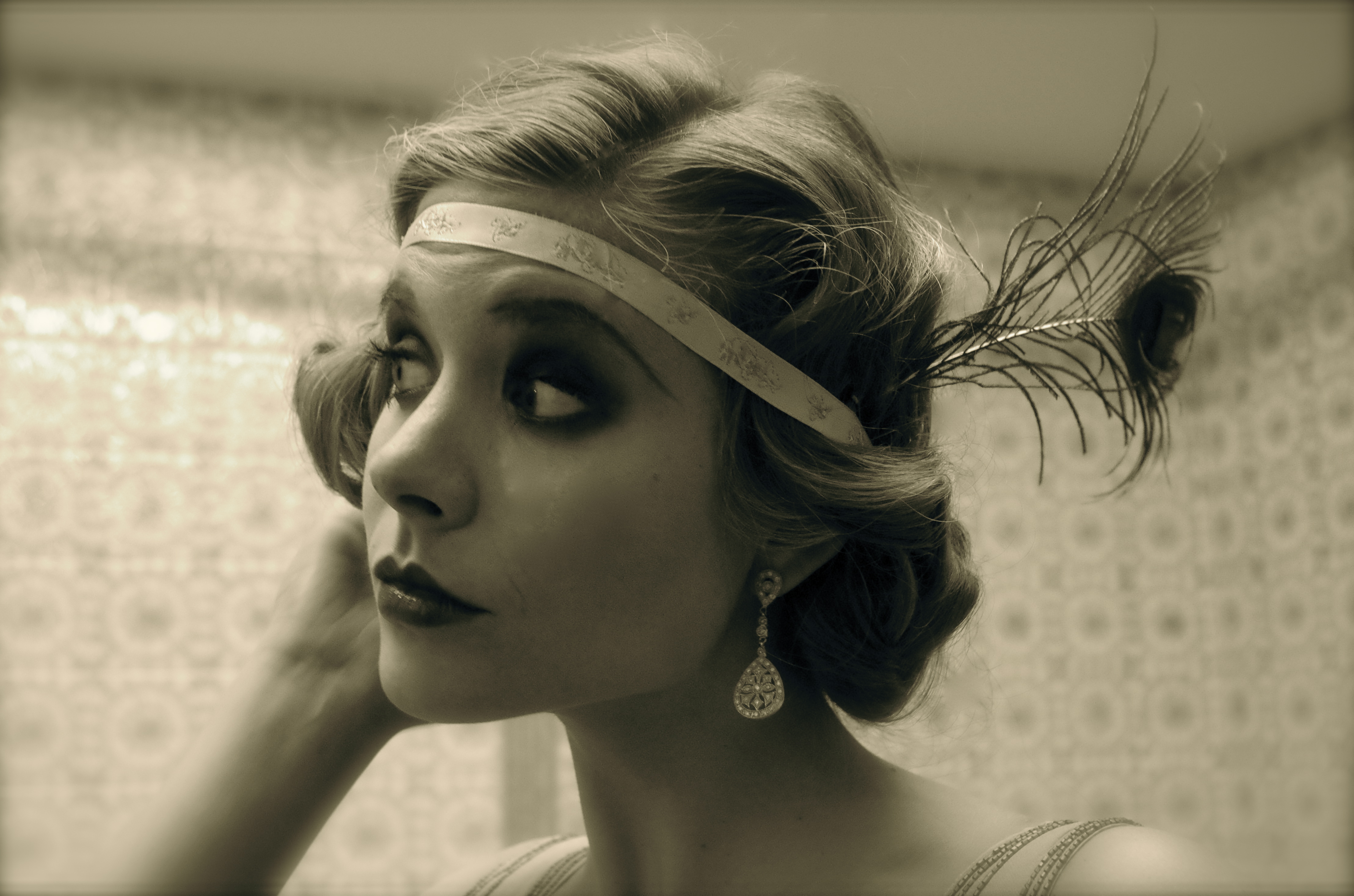 Long Hairstyles For Roaring 20s | LONG HAIRSTYLES